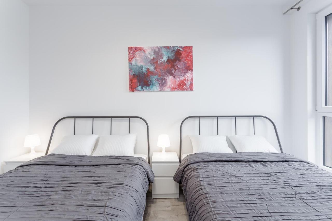 Chill Apartments Family Apartments วอร์ซอ ภายนอก รูปภาพ