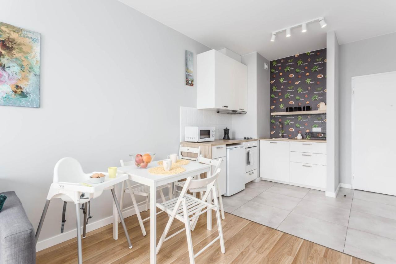 Chill Apartments Family Apartments วอร์ซอ ภายนอก รูปภาพ