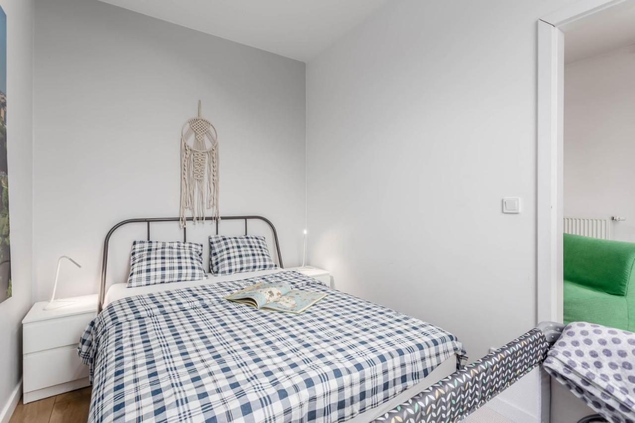 Chill Apartments Family Apartments วอร์ซอ ภายนอก รูปภาพ