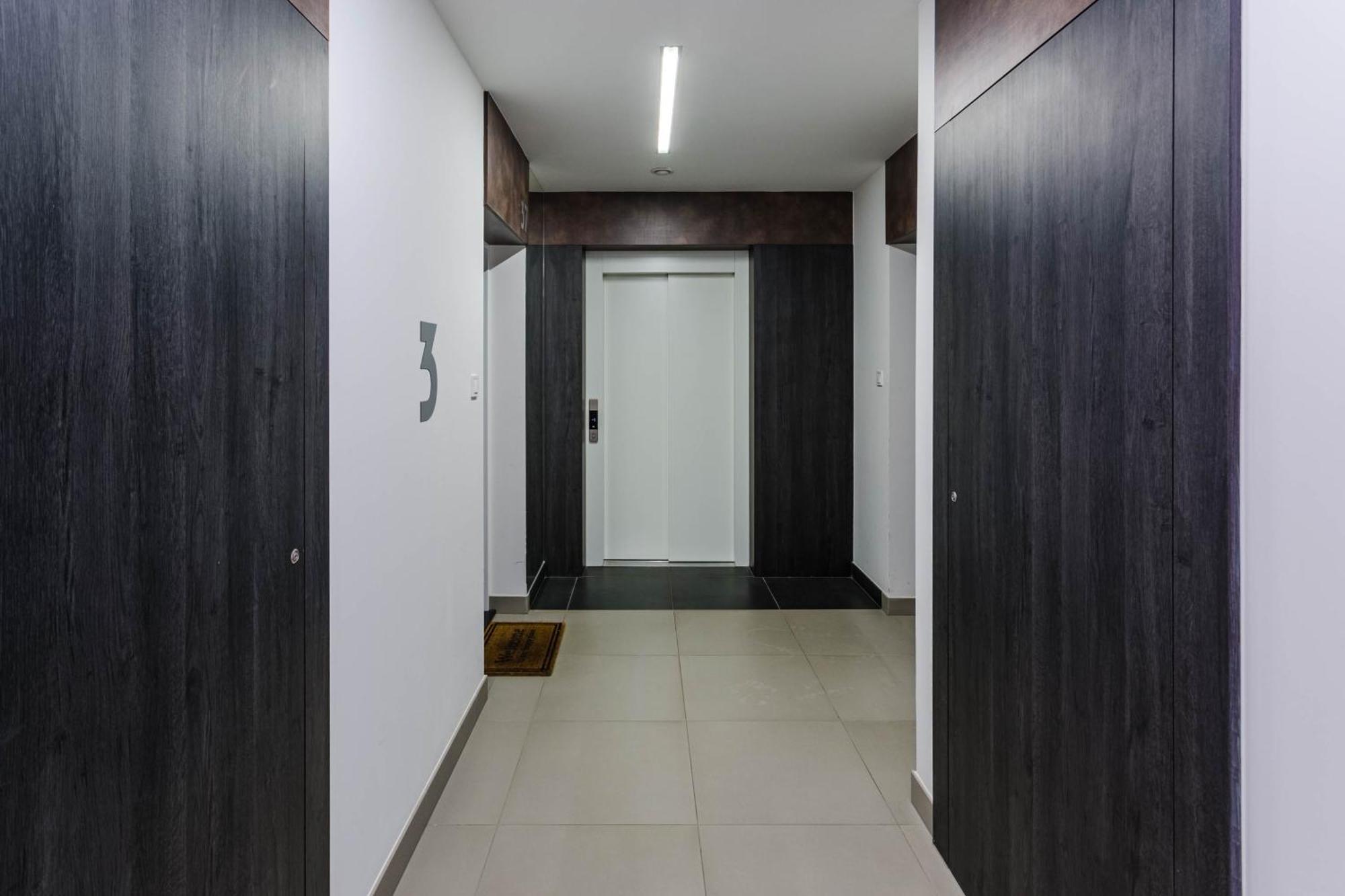 Chill Apartments Family Apartments วอร์ซอ ภายนอก รูปภาพ